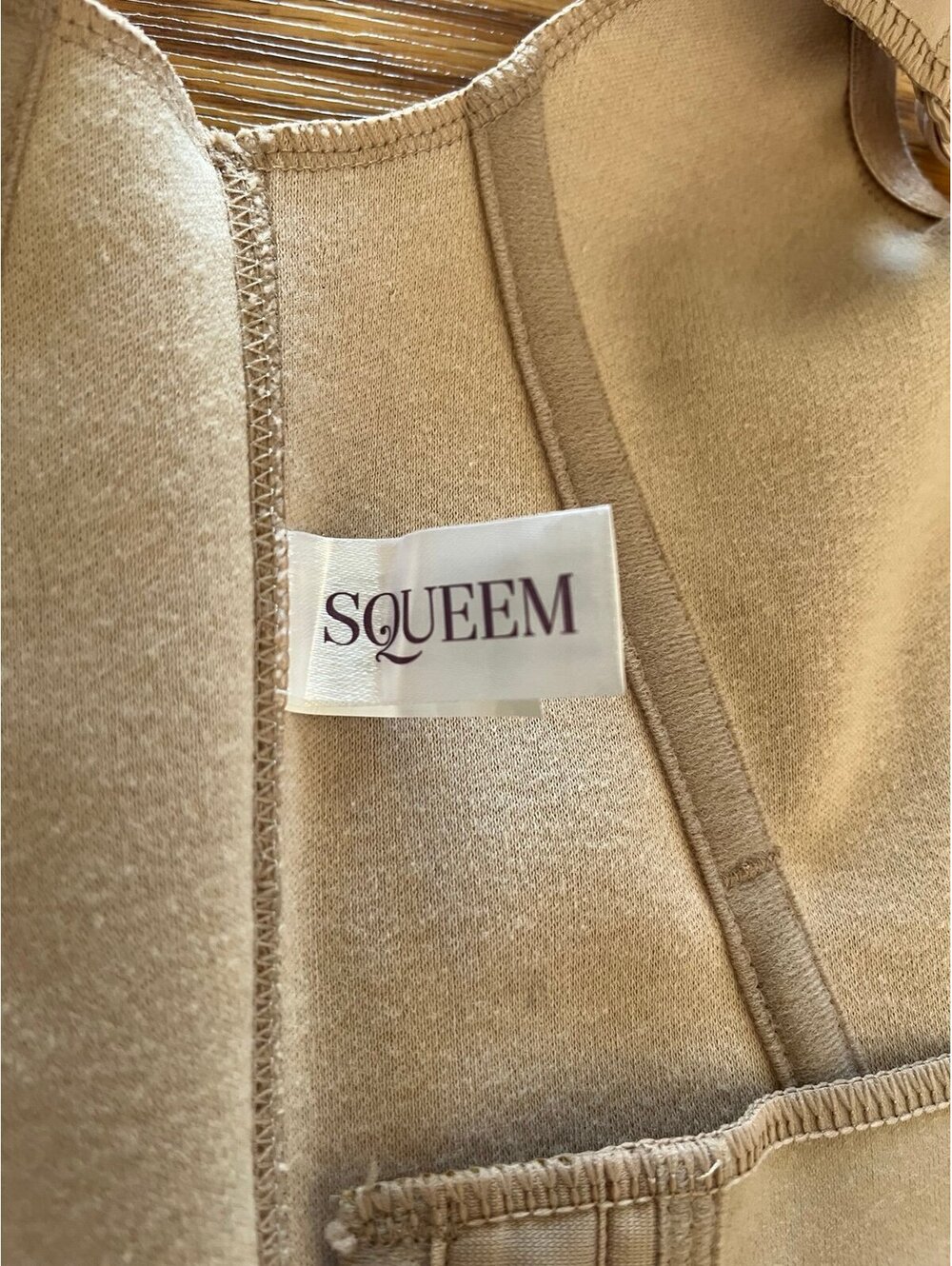 Squeem Magical Lingerie Tan Miracle Vest Shaping Waist Trainer Shapewear M - Picture 4 of 4